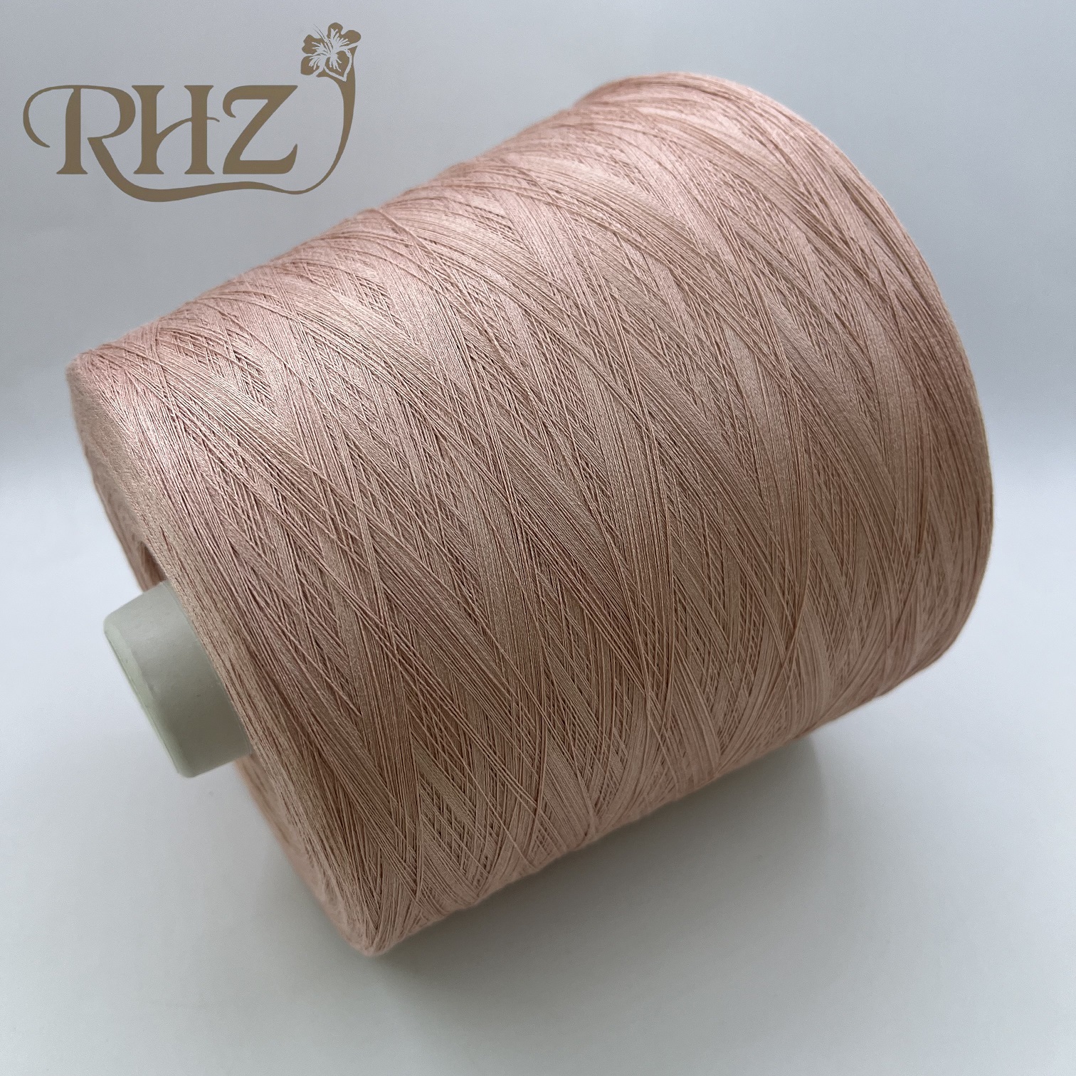 Polyester versus katoengaren: belangrijkste verschillen verklaard